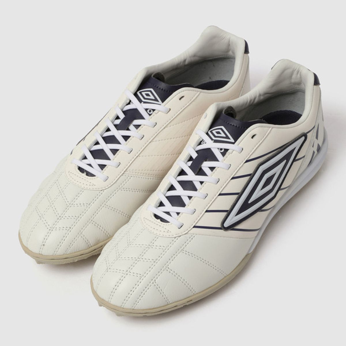 엄브로(UMBRO) TREBLE XAI TF (트레블 자이 TF) 화이트(UQ123STF20)