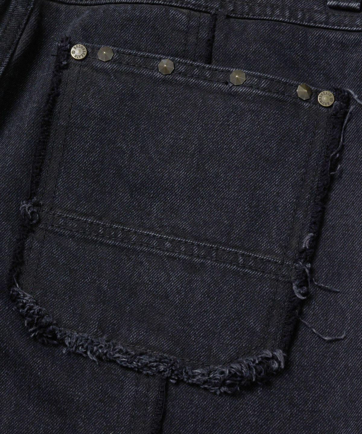 브라운브레스(BROWNBREATH) W RAW EDGE STUD DENIM PANTS - BLACK