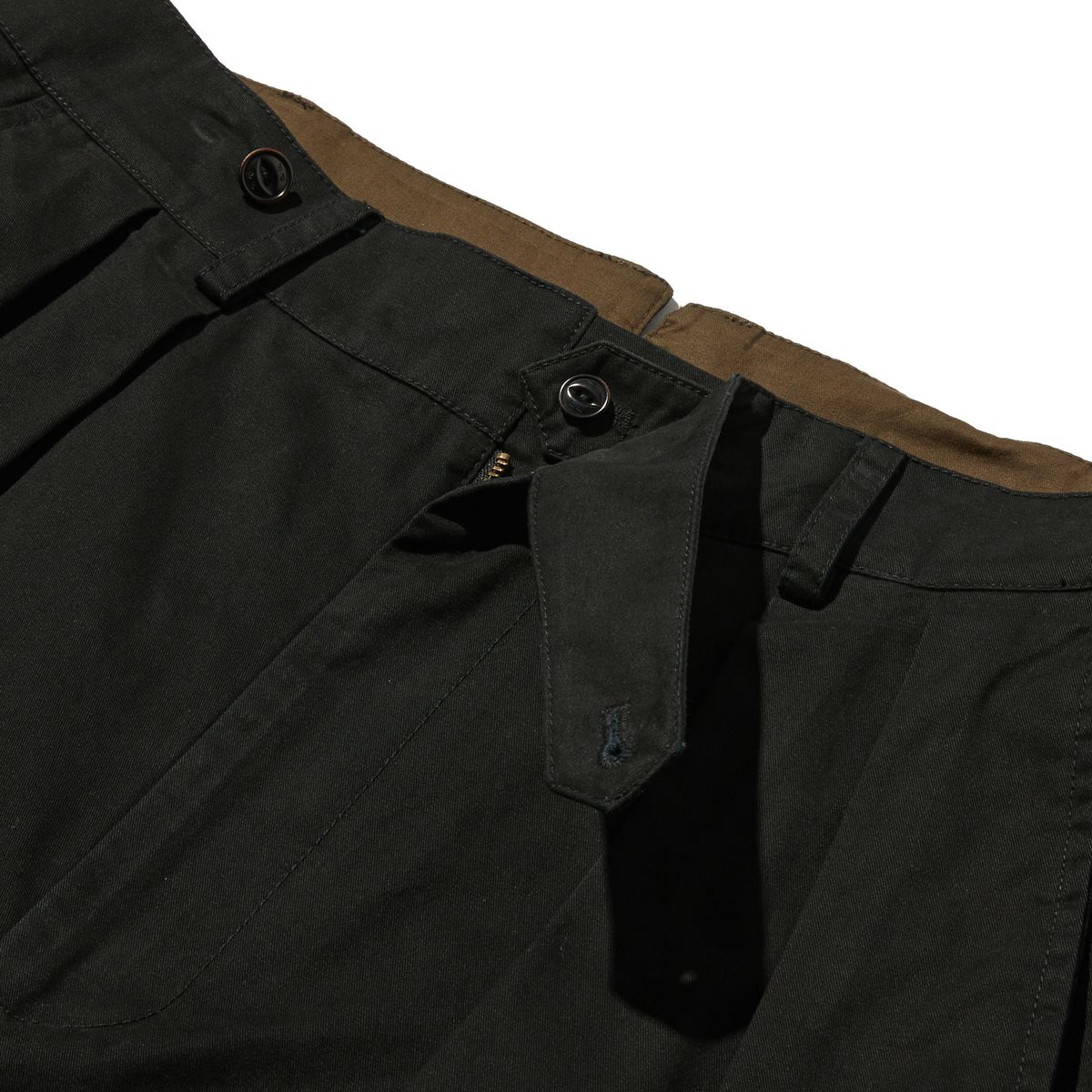 펜필드(PENFIELD) 페이디드 투턱 코튼 치노 블랙_FR1WP22U