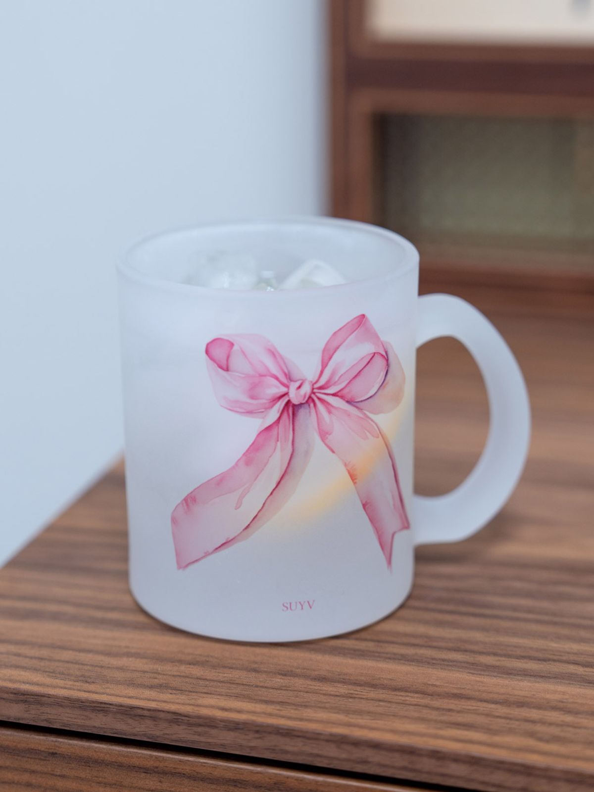 수이브(SUYV) 불투명 330ml 수채화 리본 아이스머그컵