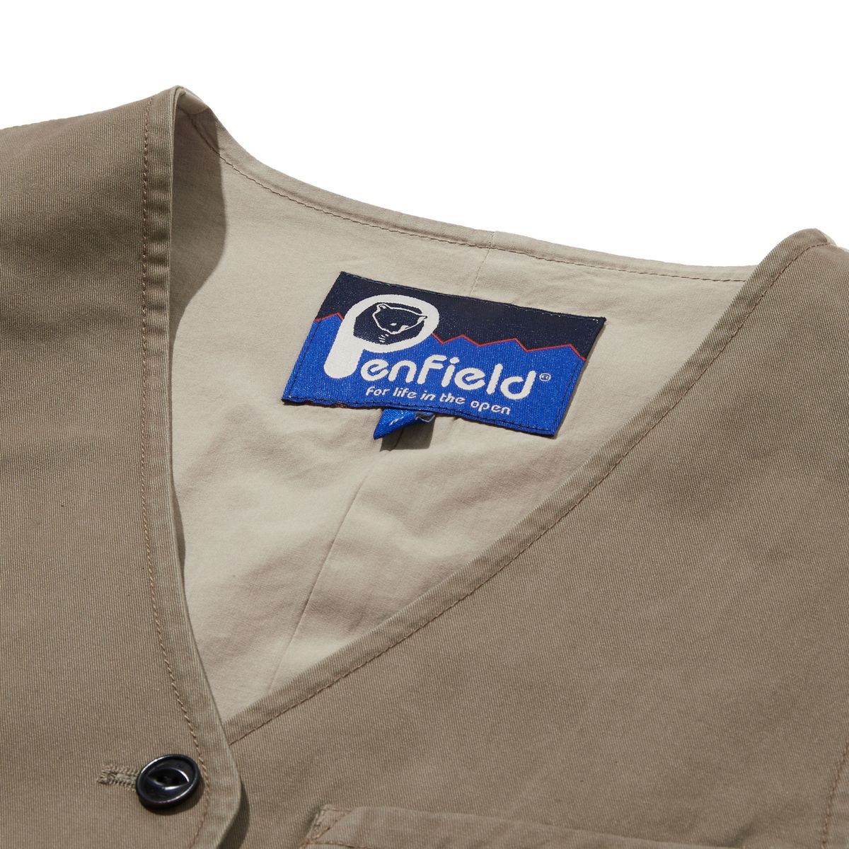 펜필드(PENFIELD) 우먼즈 시그니처 페이디드 코튼 메디발 베스트 베이지_FR2WV01F