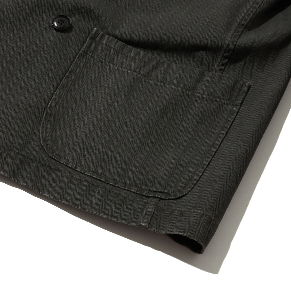 펜필드(PENFIELD) 페이디드 코튼 헤링본 더블 브레스티드 자켓 차콜_FR1WJ35U