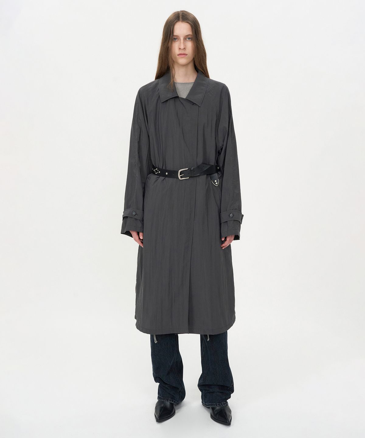 인사일런스 우먼(INSILENCE WOMEN) 쉬어 나일론 트렌치 DARK GREY