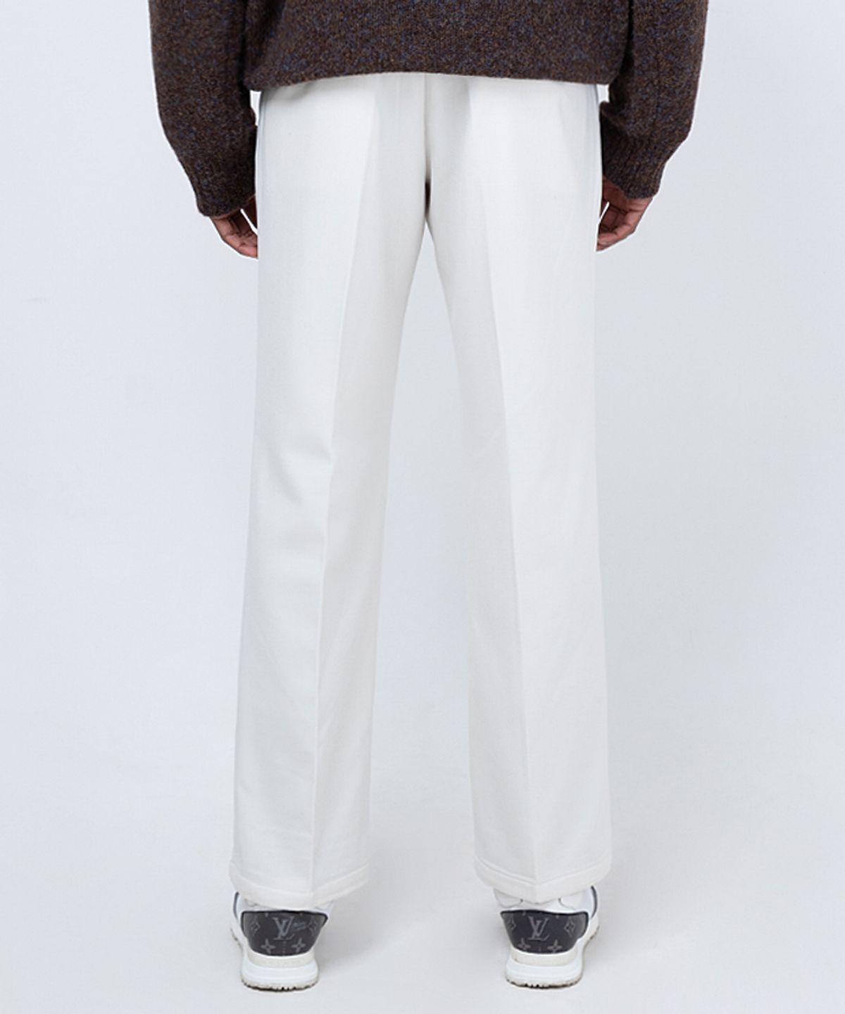 스트라이크(STRIKE) 엘리건트 더블 플리츠 와이드 팬츠 Elegant Double-Pleated Wide Trousers (IVORY)