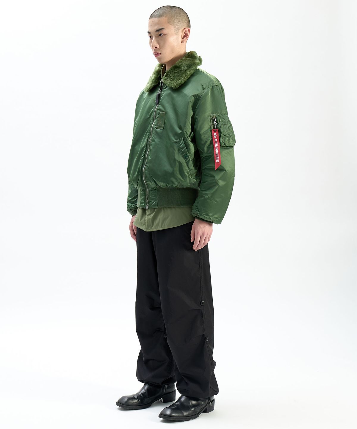 알파 인더스트리(ALPHA INDUSTRIES) B-15 헤리티지 핏 플라이트 자켓 세이지