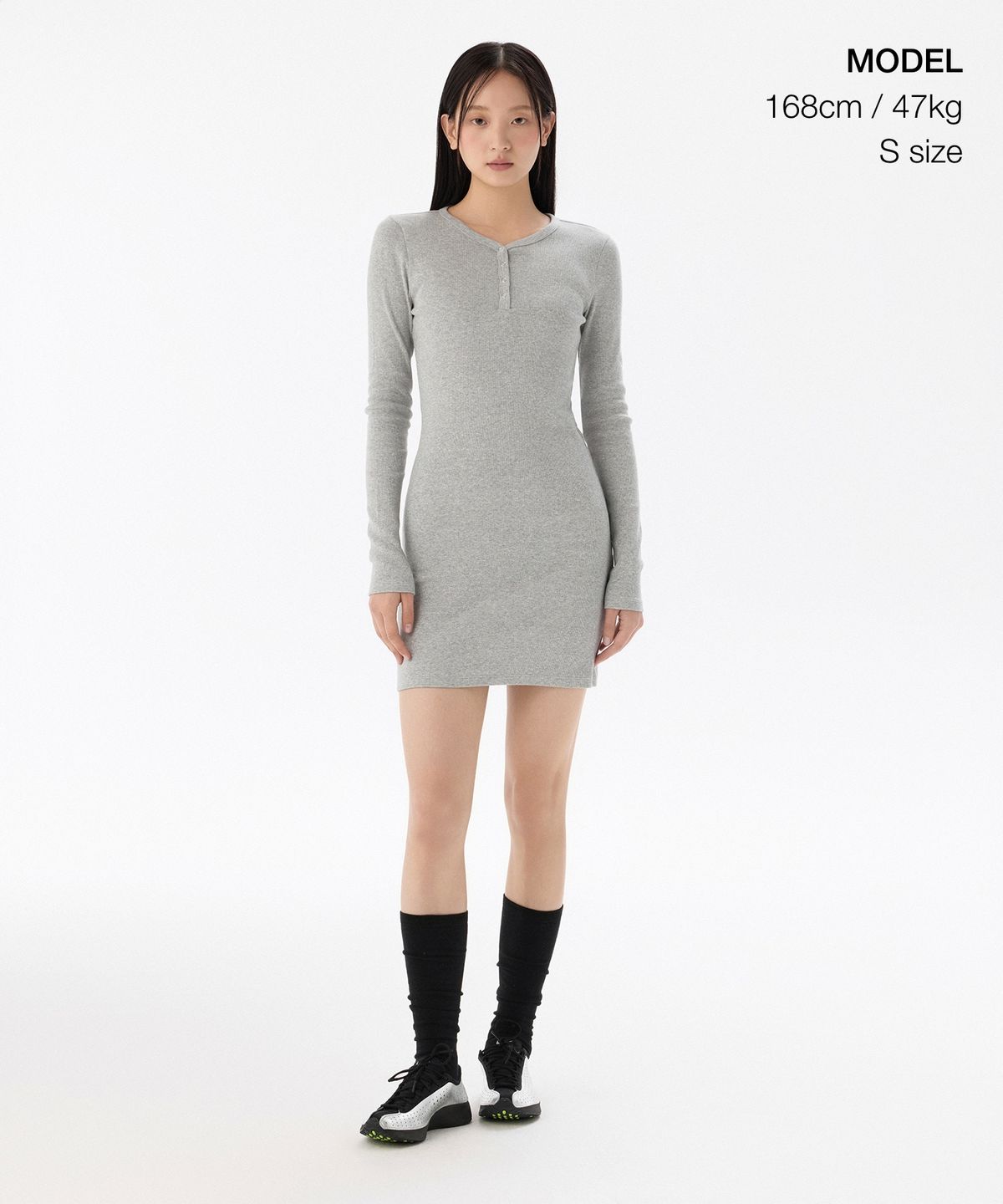 무신사 스탠다드 우먼(MUSINSA STANDARD WOMAN) 우먼즈 리브드 와이 넥 긴소매 미니 드레스 [미디엄 그레이]