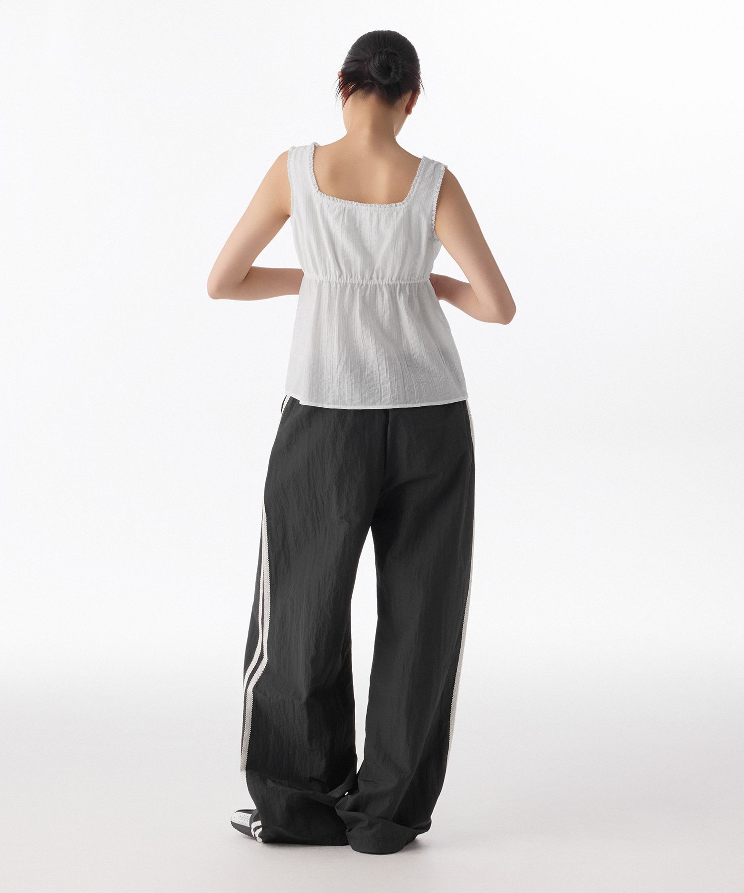 MUSINSA STANDARD ■ Women's Nylon Wide Lace Track Pants MUSINSA | MUSINSA STANDARD WOMAN Women's Nylon Wide Lace