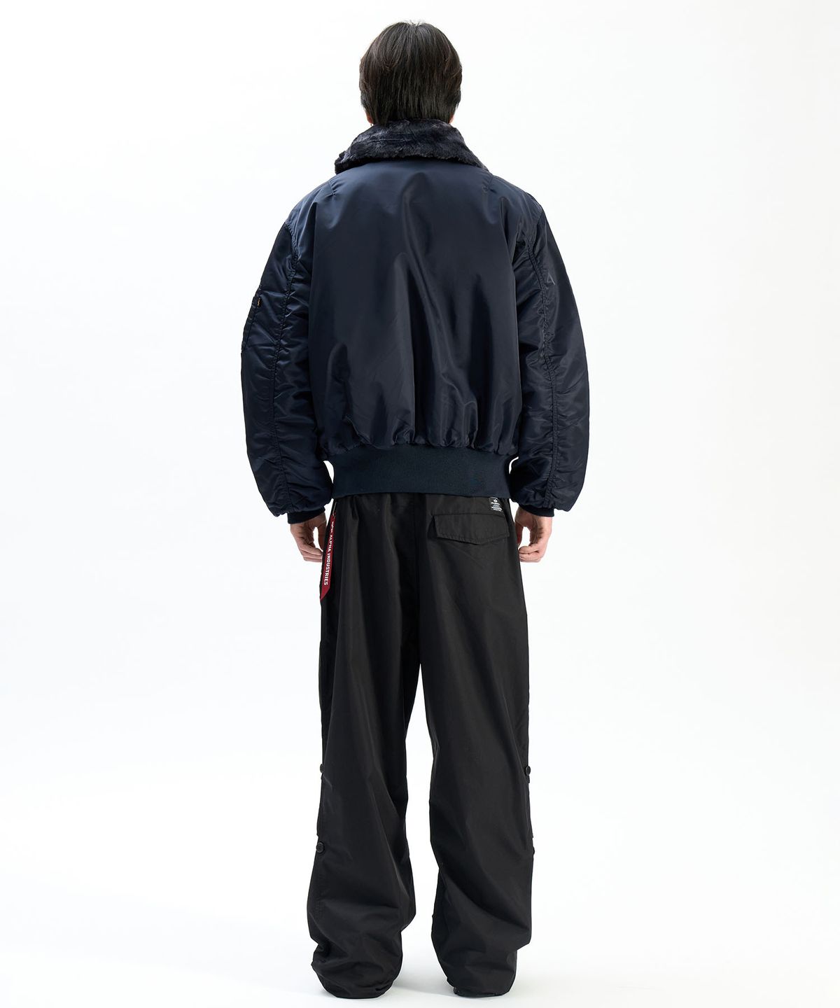 알파 인더스트리(ALPHA INDUSTRIES) B-15 헤리티지 핏 플라이트 자켓 레플리카 블루