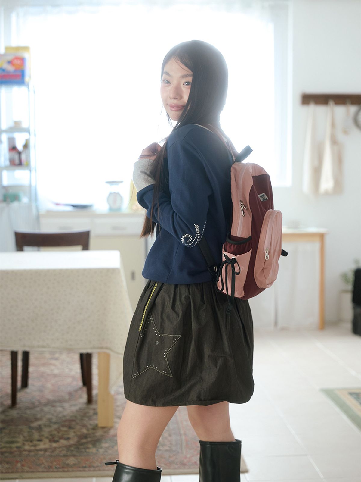 무음(MUWM) 네스트 슬링 백팩 Nest Sling Backpack (Berry Red)