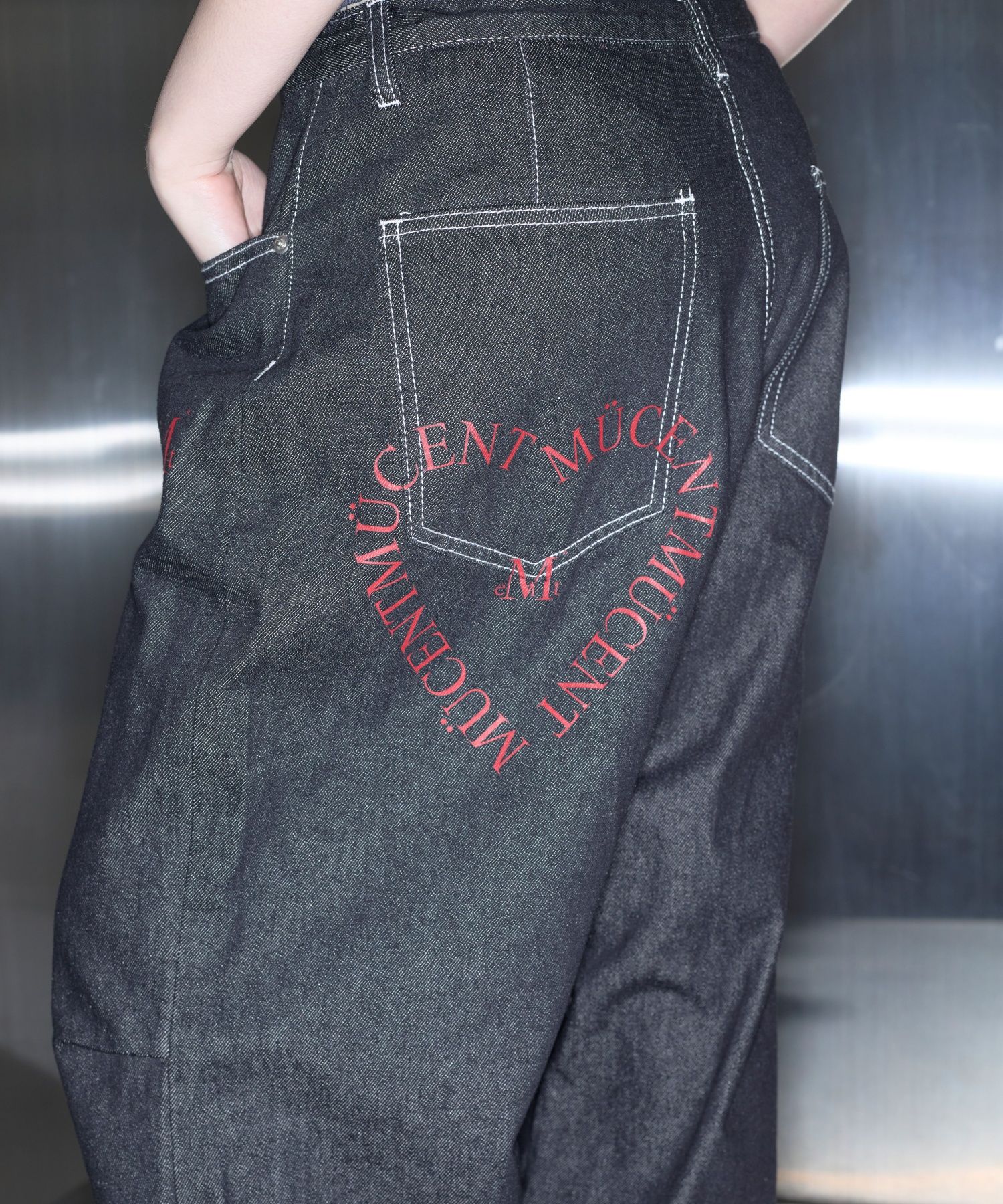 パンツ MUCENT Signature Heart Lettering Back Logo Denim Pants Unise MUSINSA | MUCENT Signature Heart Lettering Back Logo Denim