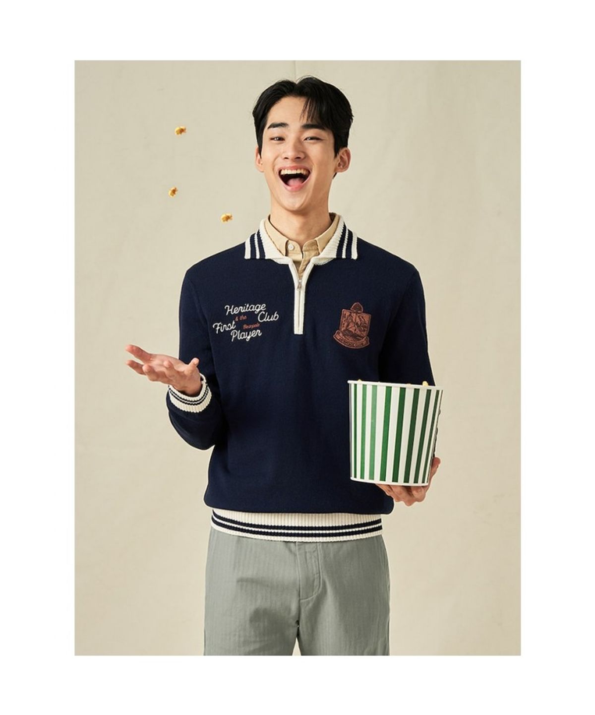 빈폴 멘(BEANPOLE MEN) 와펜 포인트 하프집업 니트  네이비 (BC5251C08R)