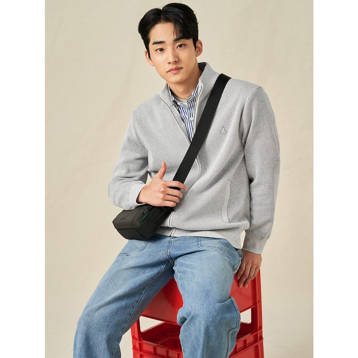 빈폴 멘(BEANPOLE MEN) 솔리드 풀집업 카디건  라이트 그레이 (BC525AC122)