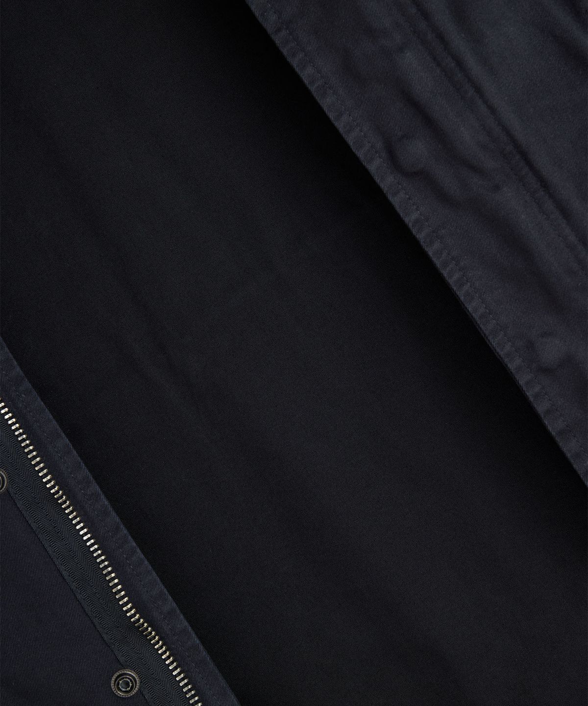 알파 인더스트리(ALPHA INDUSTRIES) M-65 모드 필드 코트 GEN II 블랙