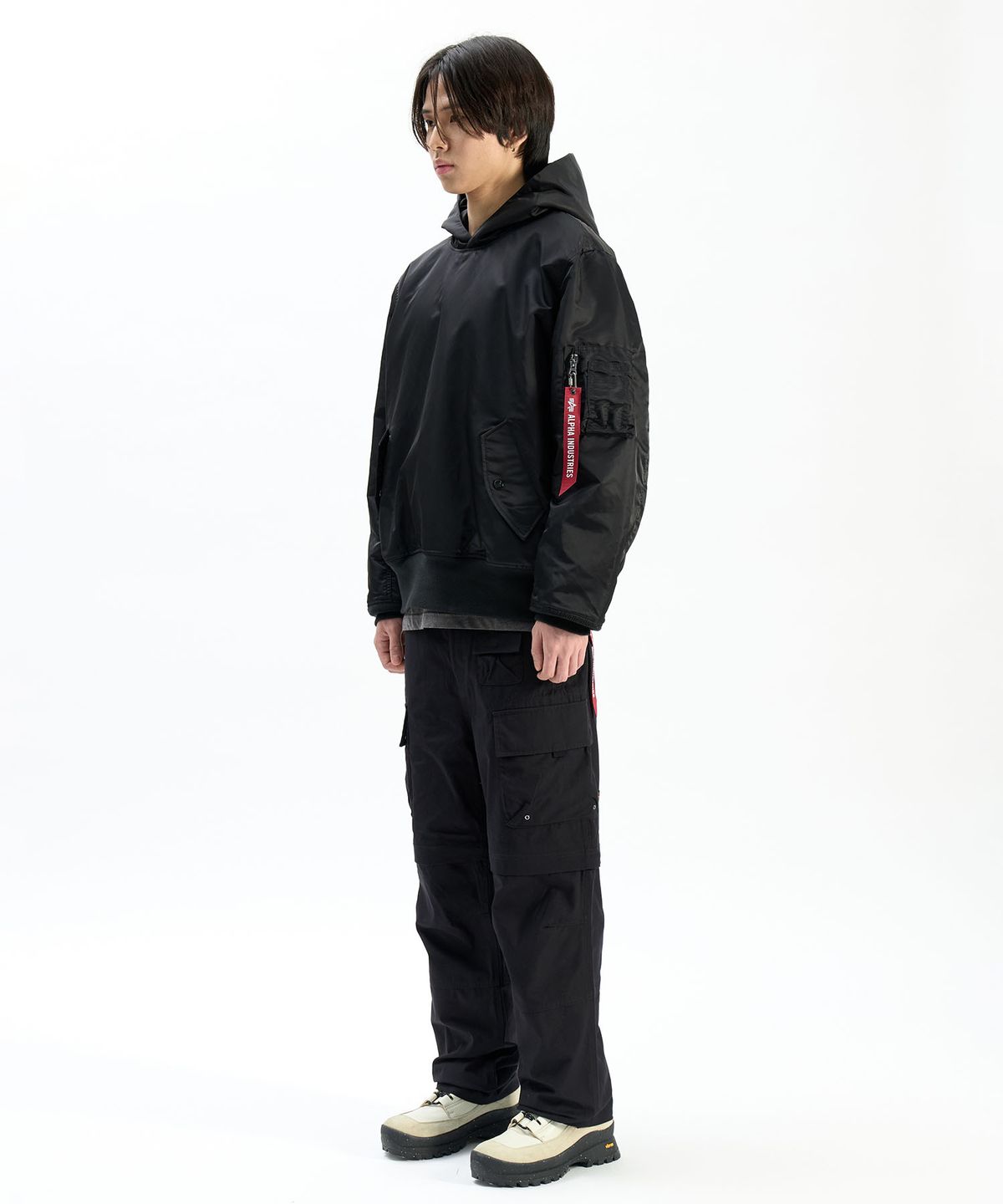 알파 인더스트리(ALPHA INDUSTRIES) 풀 오버 후디드 MA-1 블랙