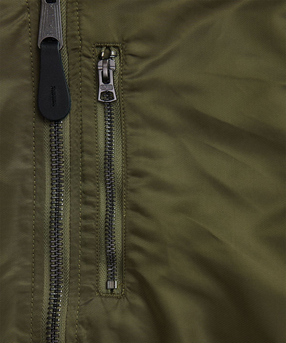 알파 인더스트리(ALPHA INDUSTRIES) L-2B 크롭 GEN II 플라이트 자켓 우먼 OG-107 그린
