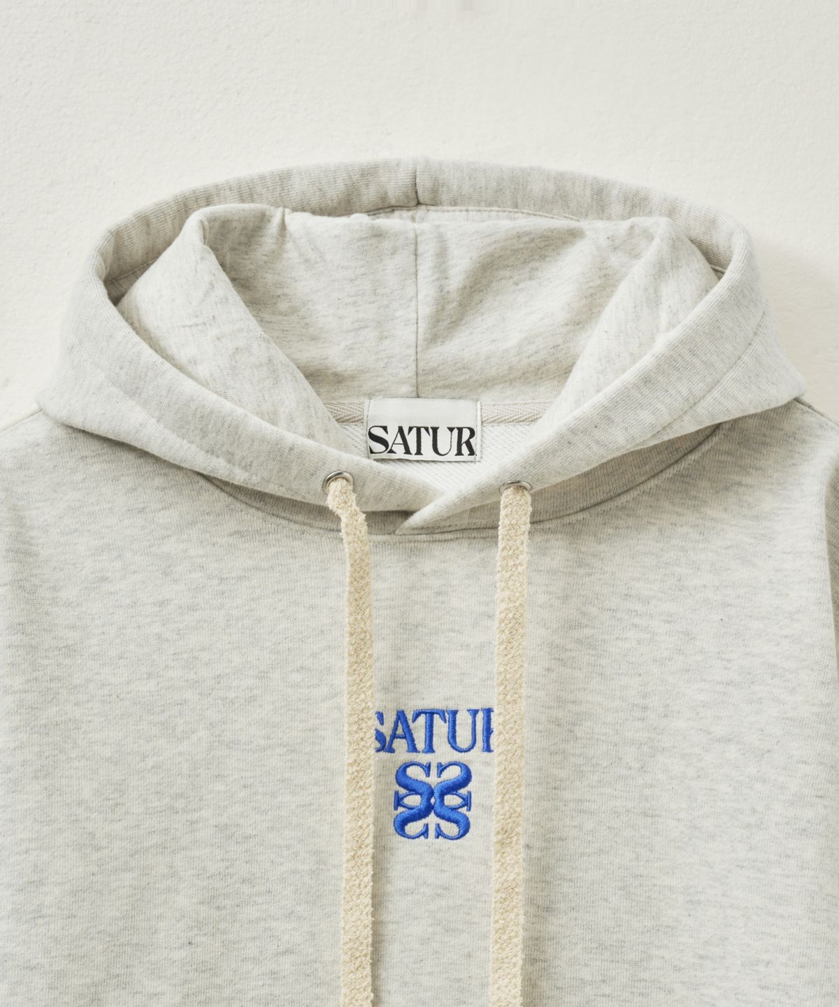 세터(SATUR) 아페로 포켓 후드 티셔츠 오트밀
