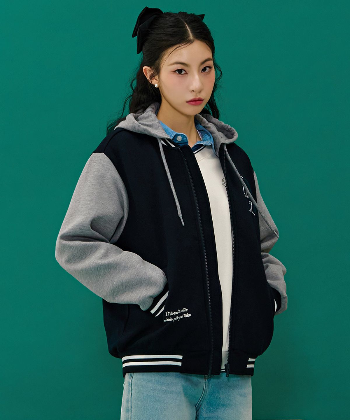 체이스컬트(CHASECULT) 공용 후드 탈부착 바시티 점퍼-네이비