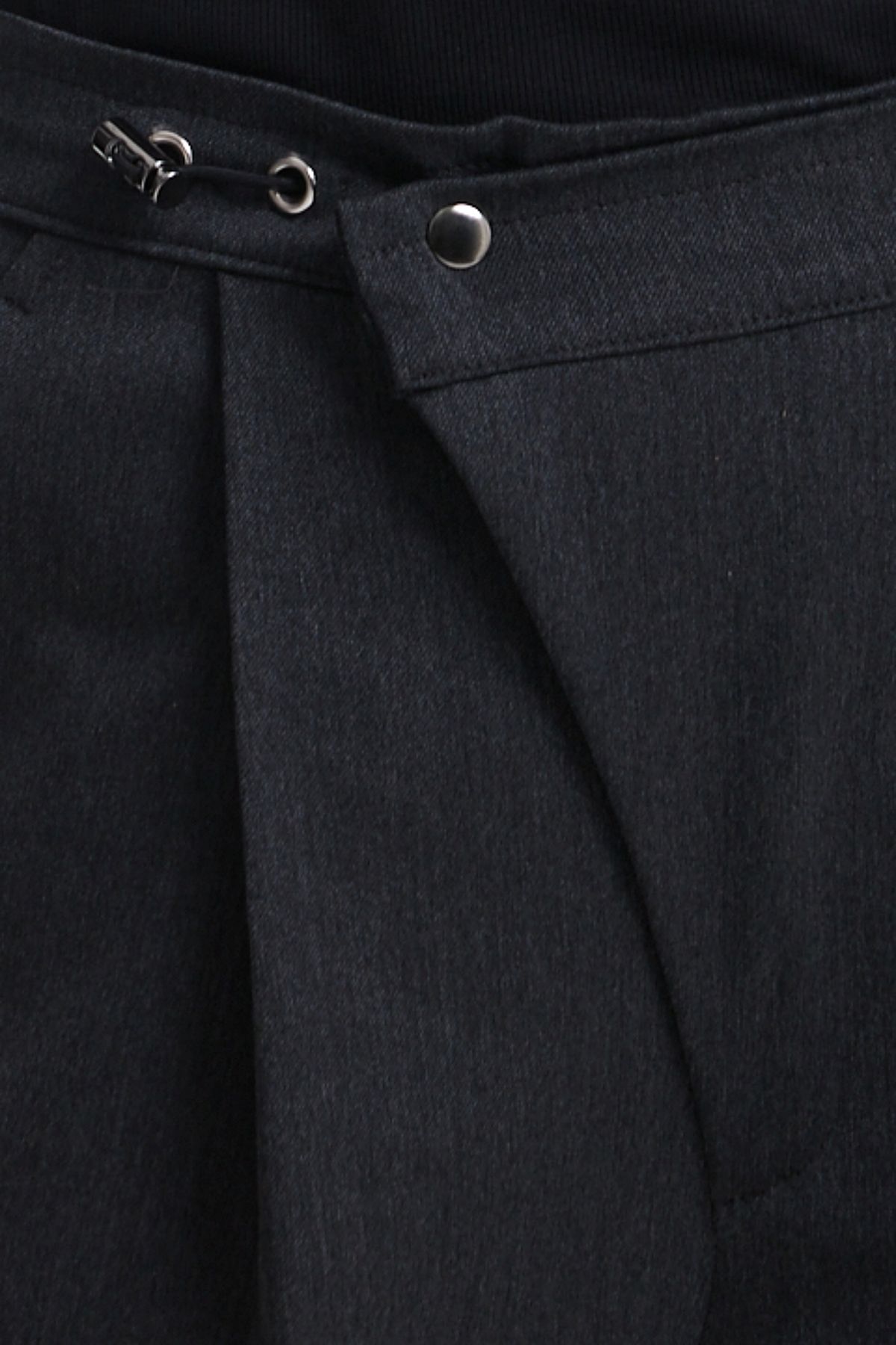 칠 하나 투 구육(71TO96) Daenggi Oblique Wool Pants (Charcoal)