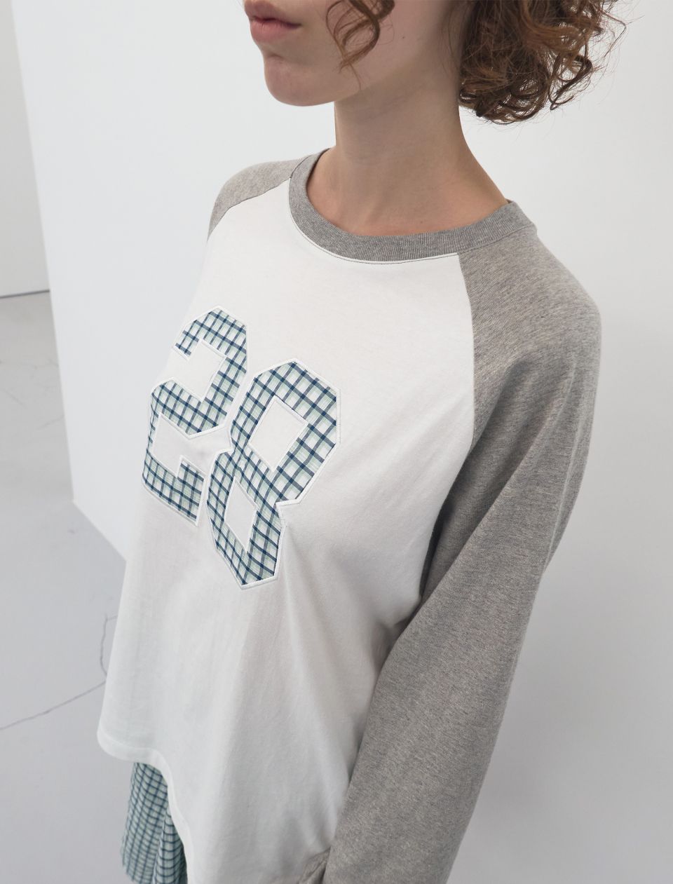 ENZOBLUES ミックスパッチバクシーLst （ホワイト） miu x ENZOBLUES] Mixed Patch Boxy Lst (White) | ファッション通販