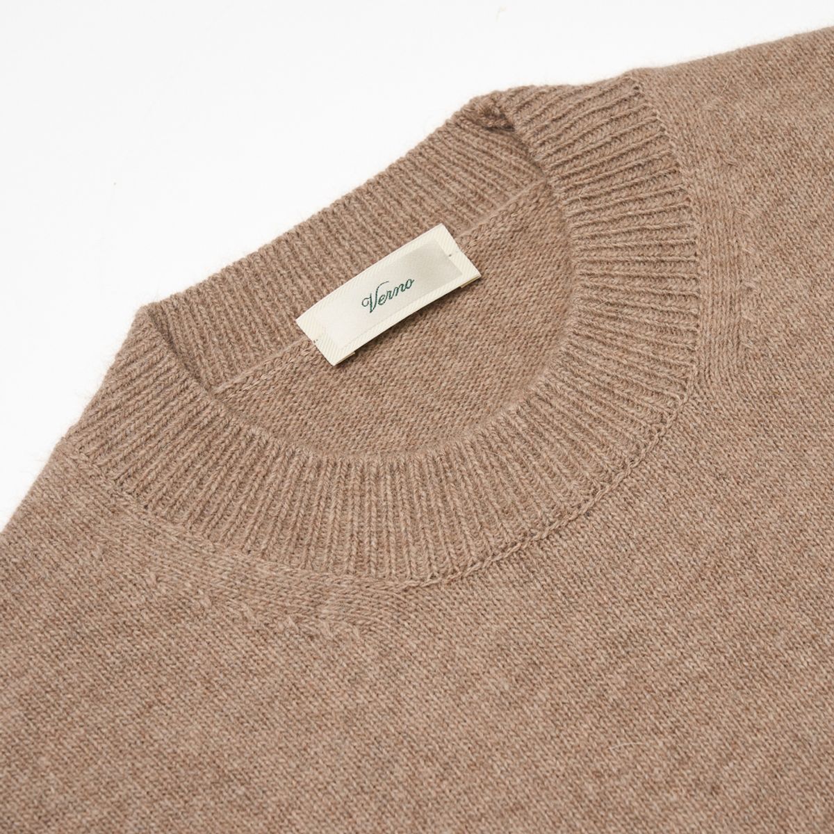 베르노(VERNO) 24FW Fox Crew-neck Knit Beige