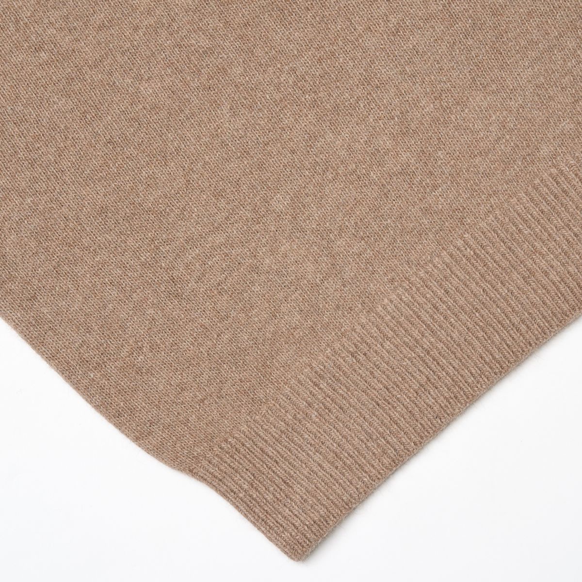 베르노(VERNO) 24FW Fox Crew-neck Knit Beige
