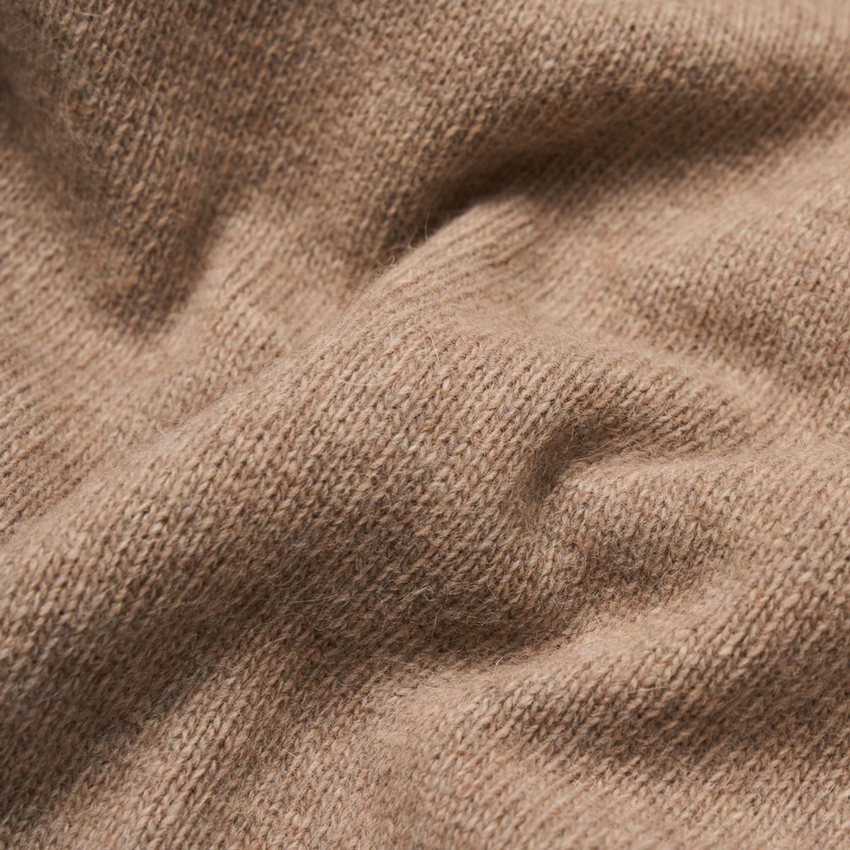 베르노(VERNO) 24FW Fox Crew-neck Knit Beige