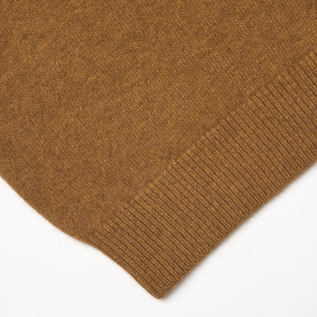 베르노(VERNO) 24FW Fox Crew-neck Knit Lux-Brown