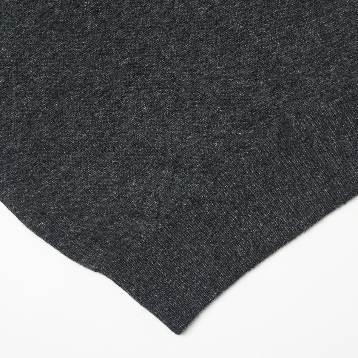 베르노(VERNO) 24FW V-neck Knit Charcoal