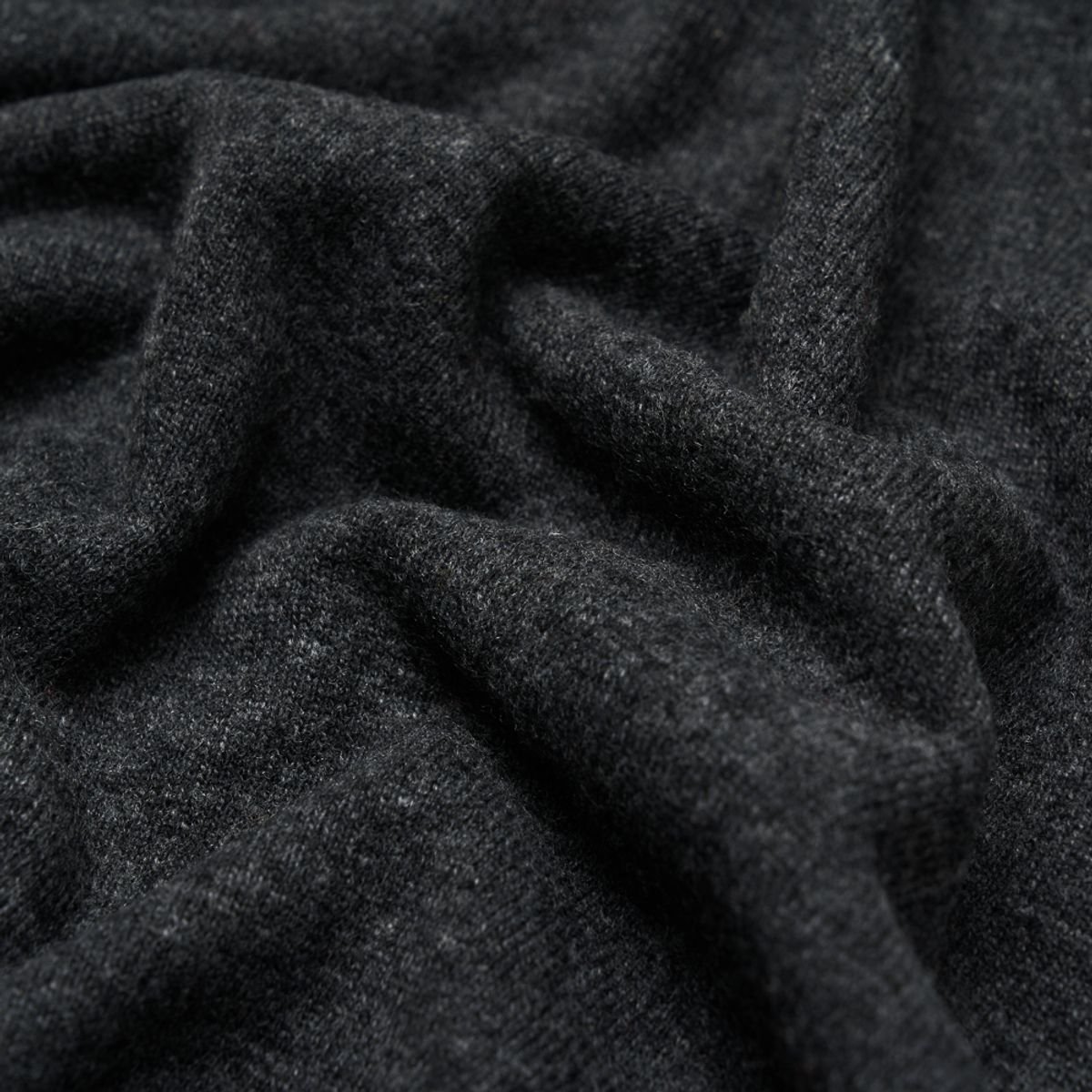 베르노(VERNO) 24FW V-neck Knit Charcoal