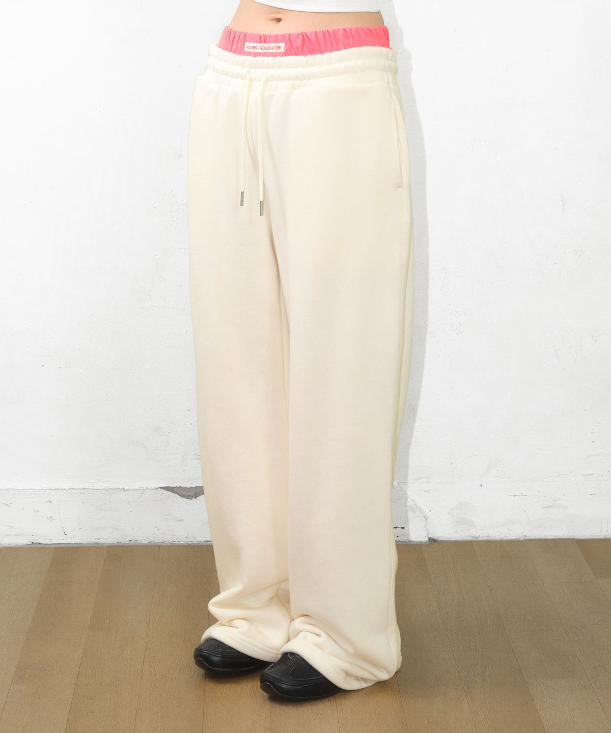 아메스 월드와이드(AMES-WORLDWIDE) LAYERED SWEAT PANTS CREAM