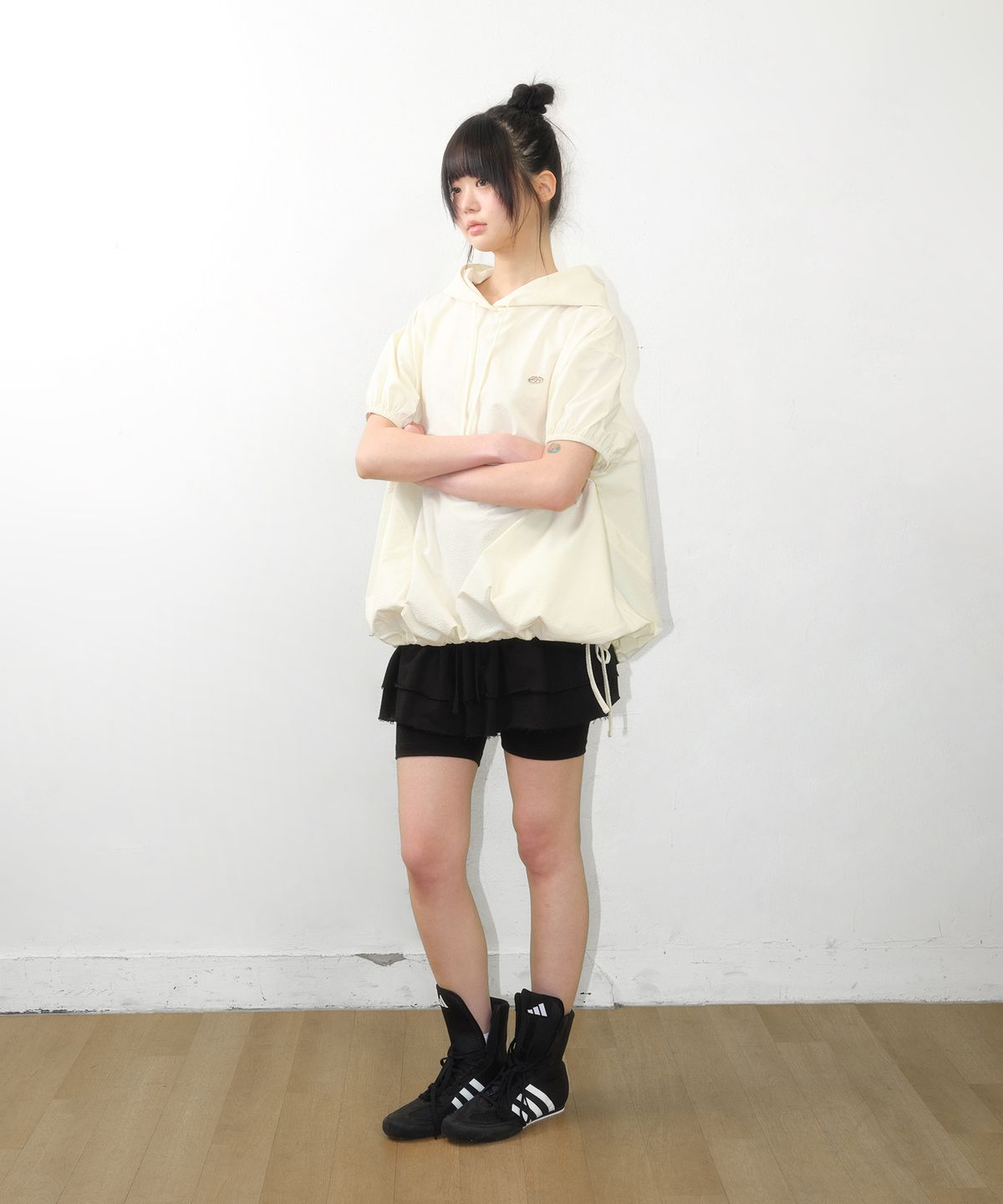 아메스 월드와이드(AMES-WORLDWIDE) OVERFIT WRINKLE SHORTSLEEVE HOODIE YELLOW