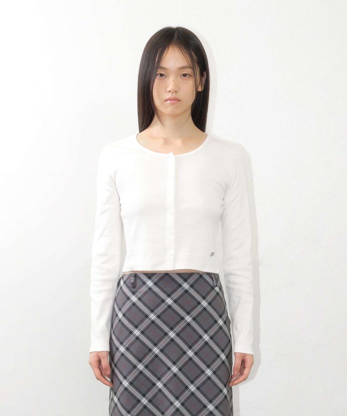 아메스 월드와이드(AMES-WORLDWIDE) RIB U-NECK CARDIGAN WHITE