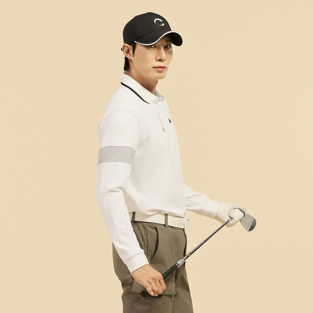 챌린저(CHALLENGER) 남성 에센셜 소매 배색 카라 긴팔 티셔츠 화이트