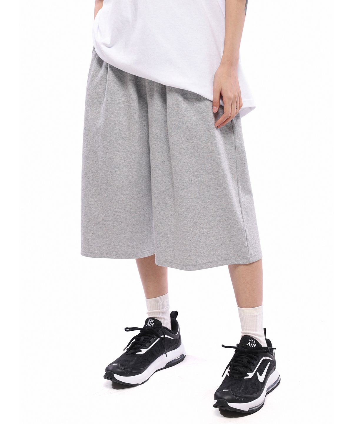 어나더 아카이브(ANOTHER ARCHIVE) 메가 버뮤다 원턱 와이드 쇼츠_블랙
