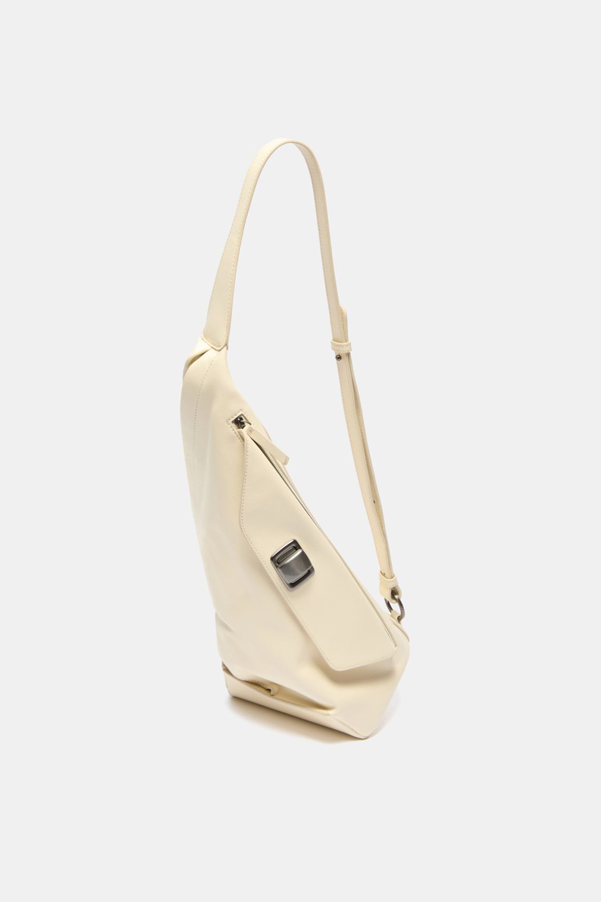 쿠론(COURONNE) Facade Bijou Shoulder 17_RCBSX25141IVD