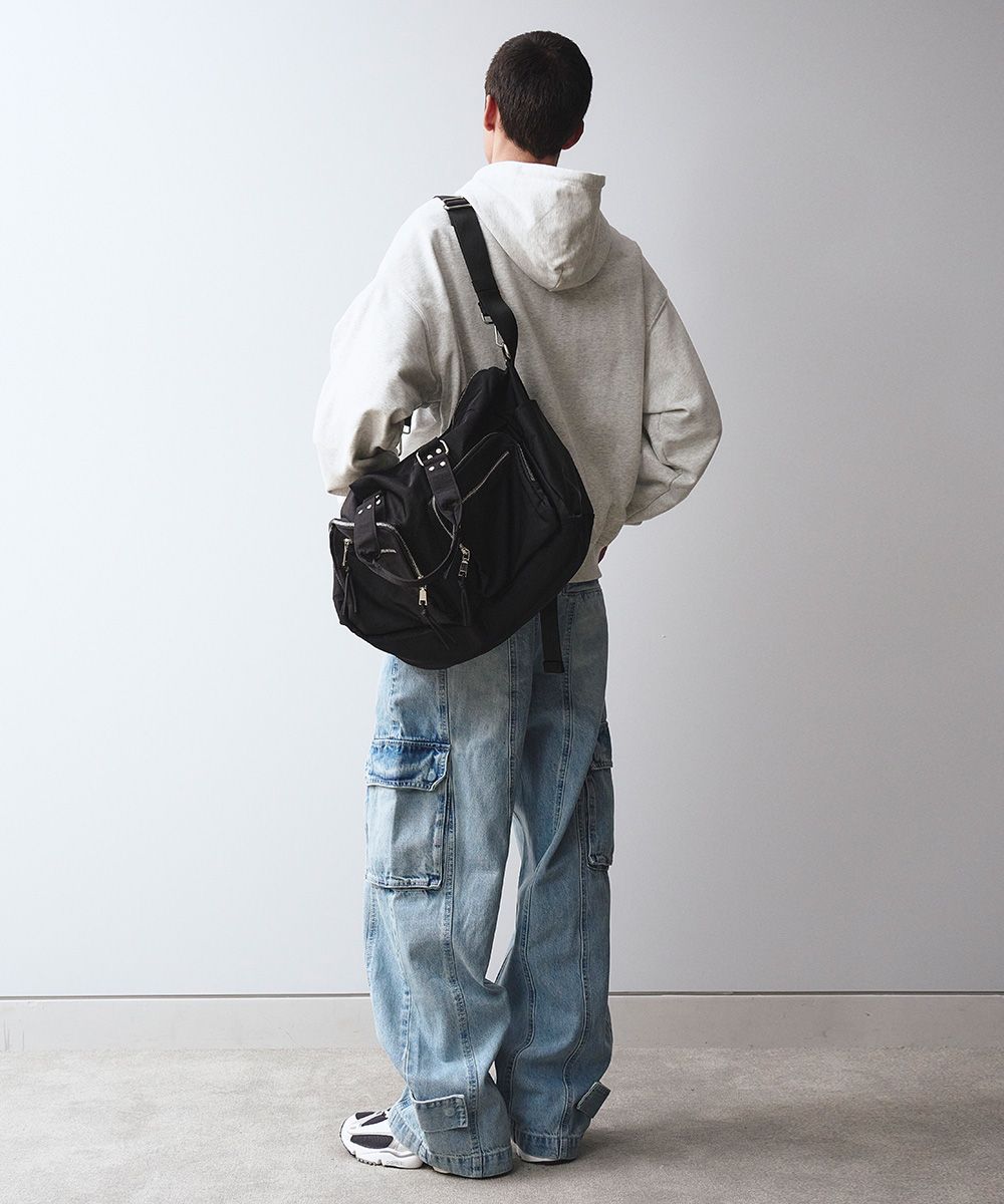 MUSINSA | MAISON MINED TWO POCKET BOSTON BAG BLACK