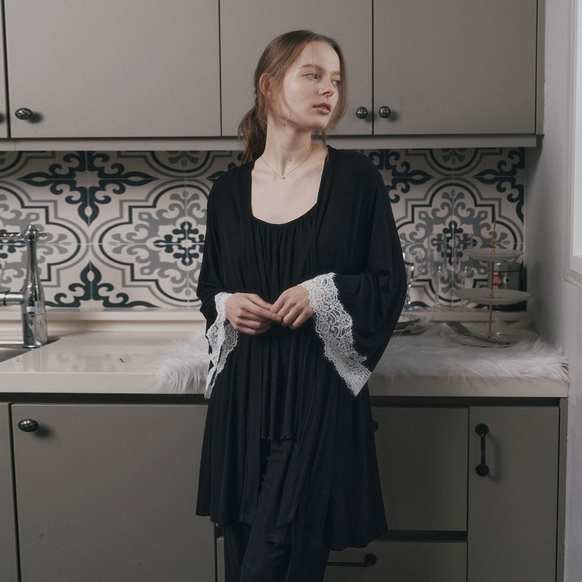 멜라니조이(MELANIE JOY) MJ_Sling lace pajamas cardigan_2color