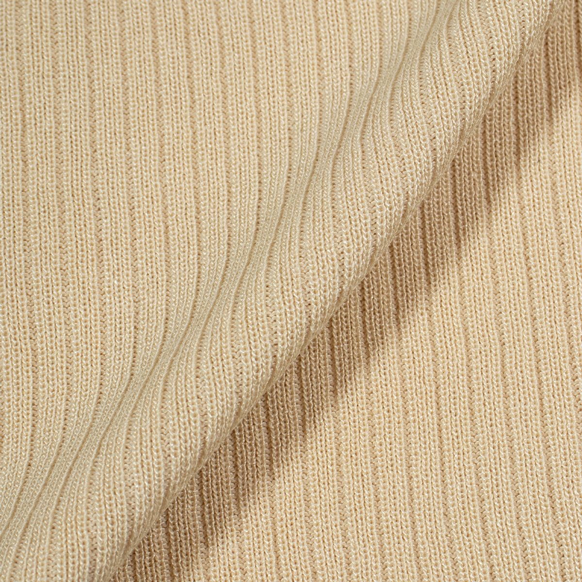 모아(MOAA) Cropped Button V Cardigan (BEIGE)