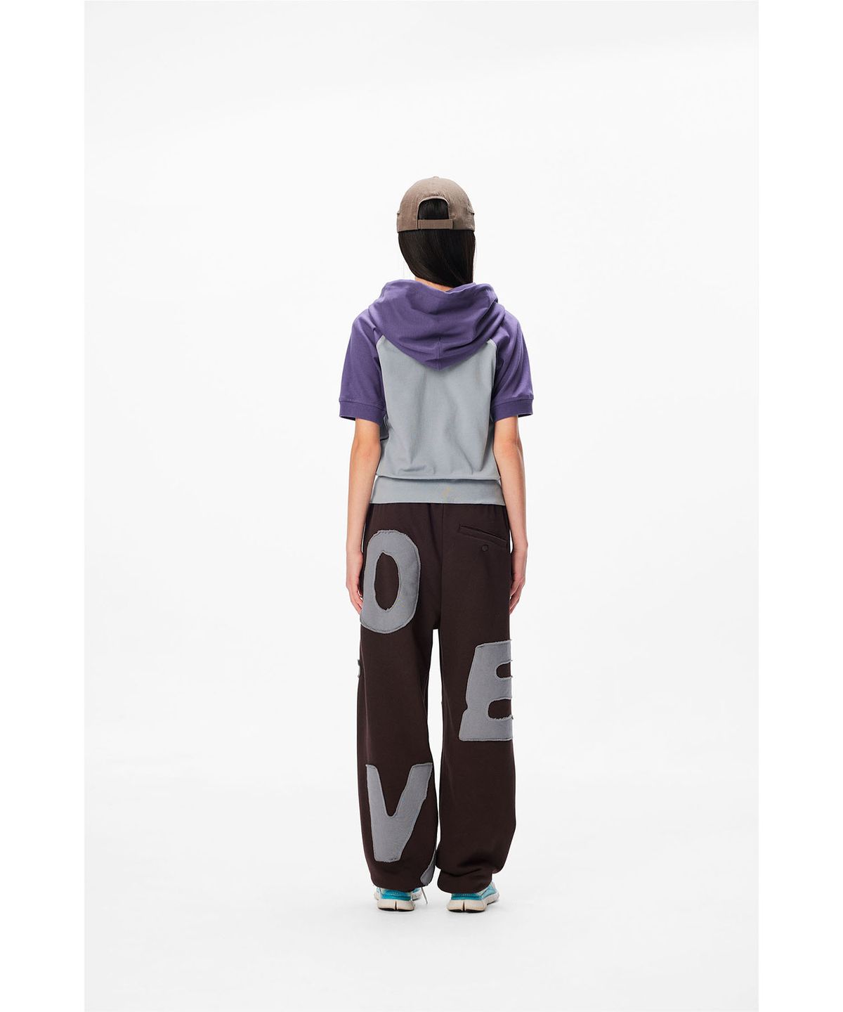 썬러브투어(SUNLOVETOUR) Capital Sweatpants Brown