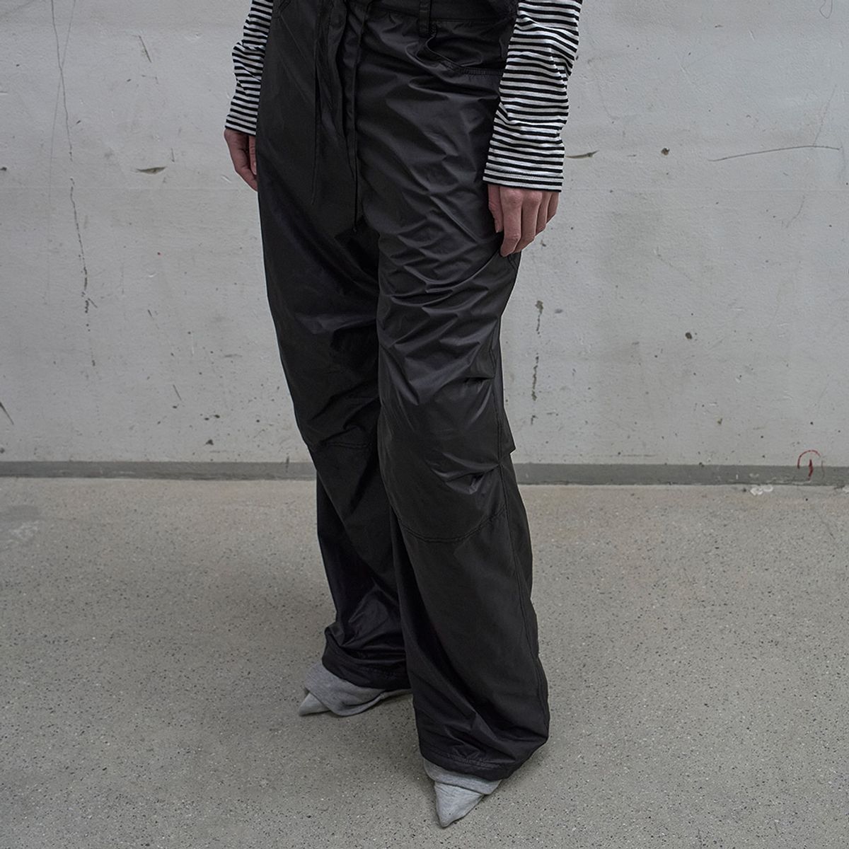 엘씨디씨티엠(LCDC™) DRAWSTRING PARACHUTE TROUSERS (BLACK)