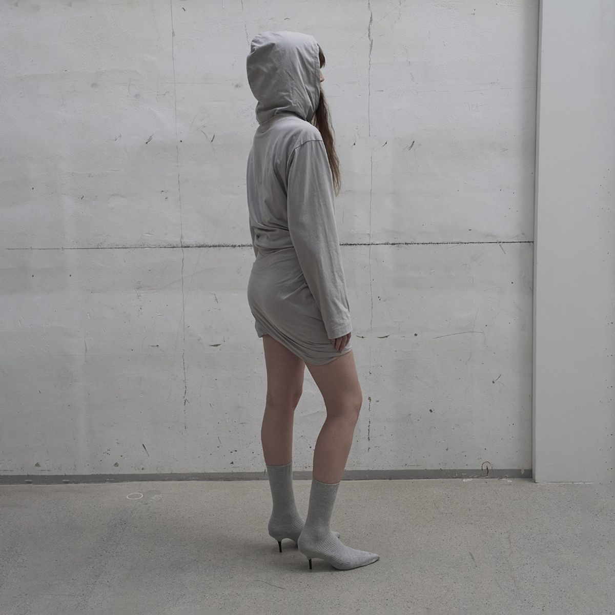 엘씨디씨티엠(LCDC™) TWISTED MINI VOLUME SKIRT (LIGHT GREY)