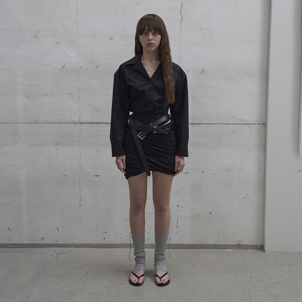 엘씨디씨티엠(LCDC™) TWISTED MINI VOLUME SKIRT (BLACK)