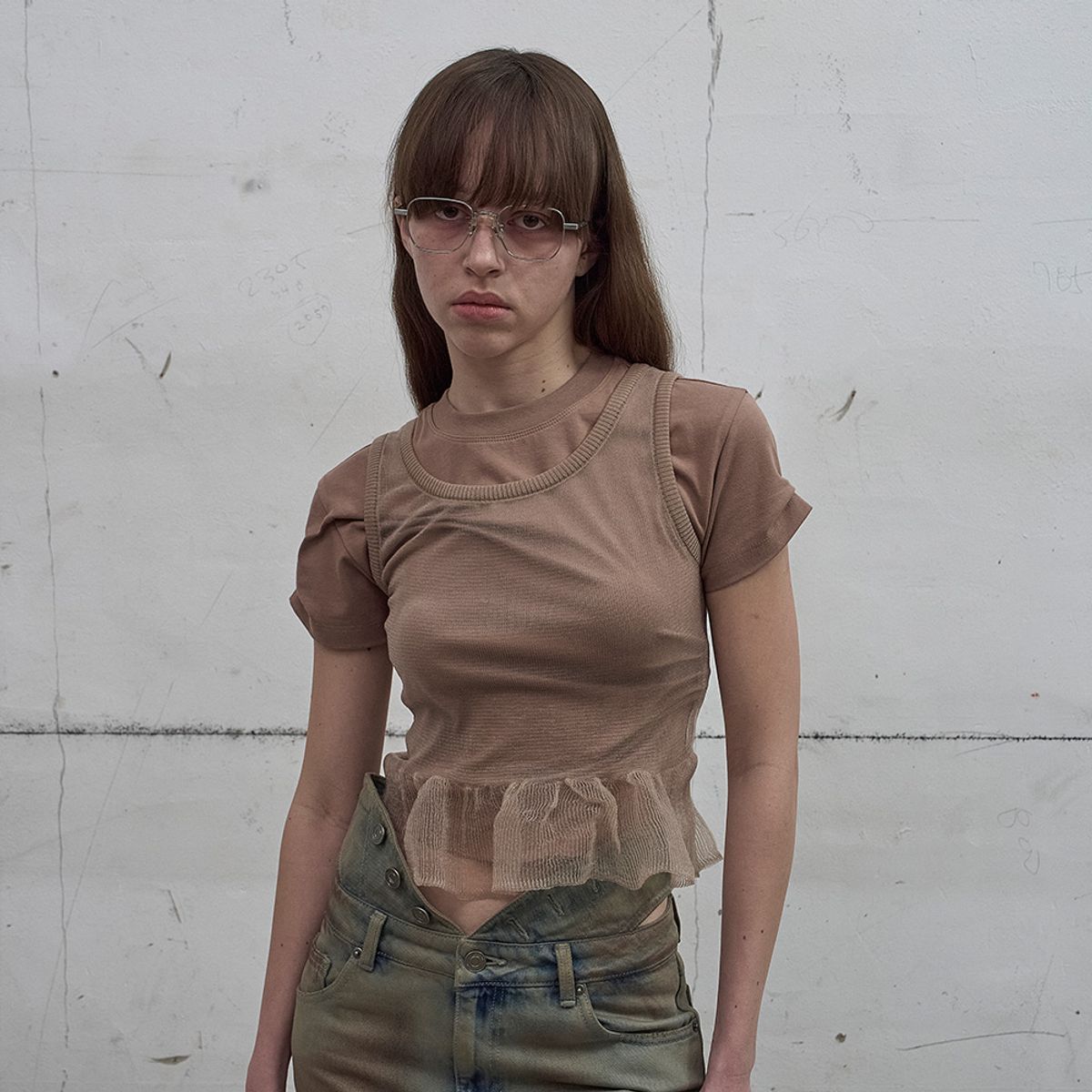엘씨디씨티엠(LCDC™) SHEER FRILL KNIT TOP (BEIGE)