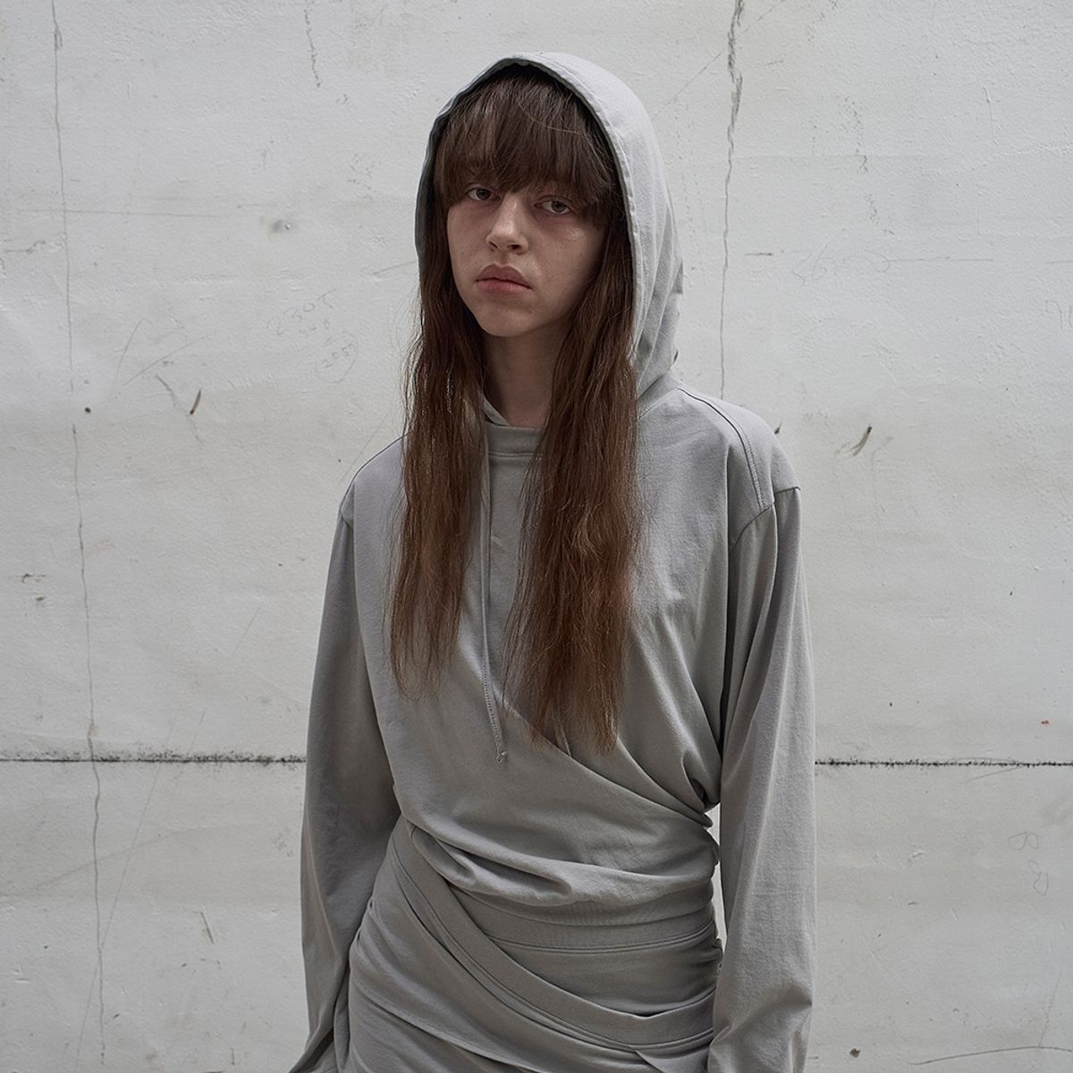 엘씨디씨티엠(LCDC™) TWISTED HOODIE (LIGHT GREY)