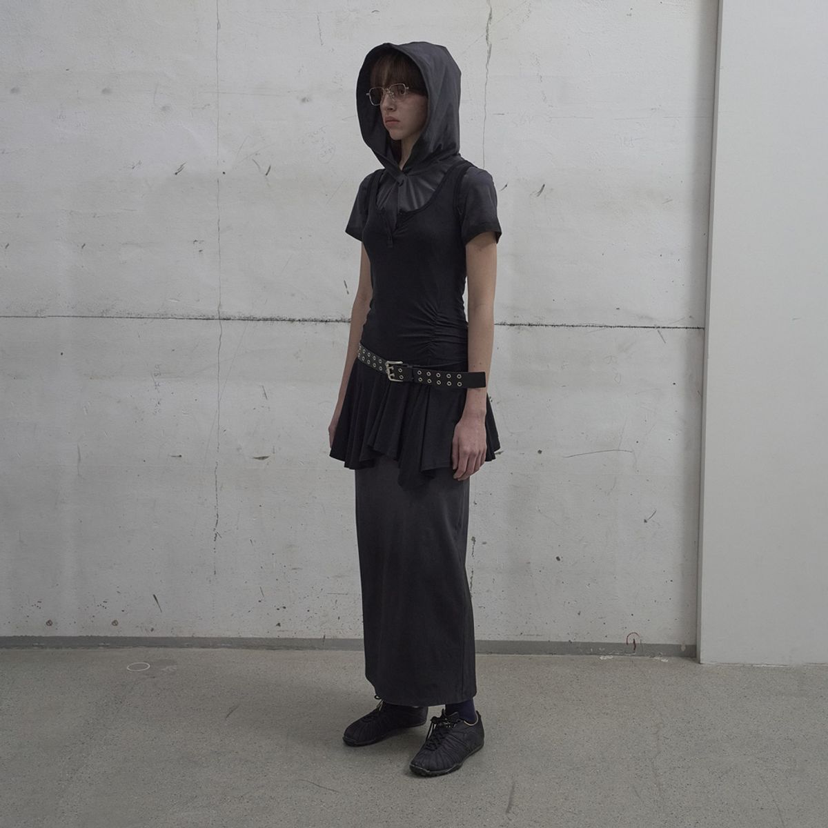 엘씨디씨티엠(LCDC™) FRILL SLEEVELESS TOP (JET BLACK)