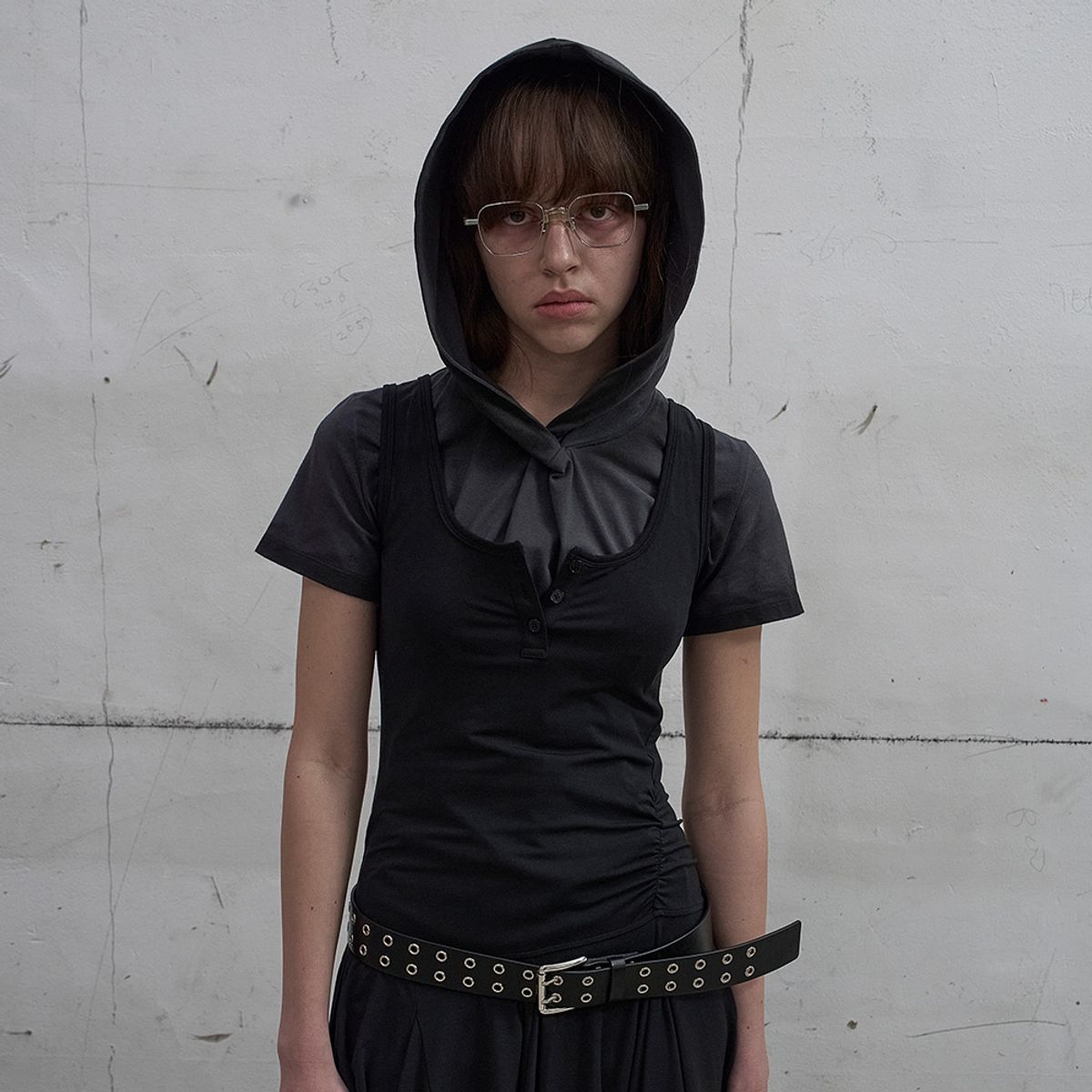 엘씨디씨티엠(LCDC™) FRILL SLEEVELESS TOP (JET BLACK)