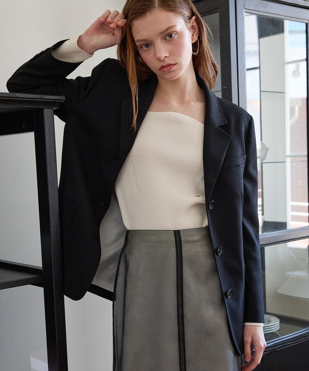올리브 데 올리브(OLIVE DES OLIVE) 쓰리버튼 테일러드 스탠다드 자켓 OW5SJ2100