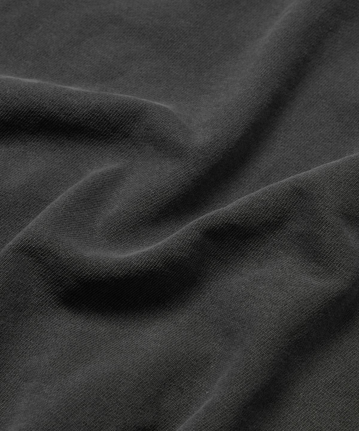 프리즘웍스(FRIZMWORKS) BLACK FLAG PIGMENT DYEING SWEATSHIRT _ CHARCOAL
