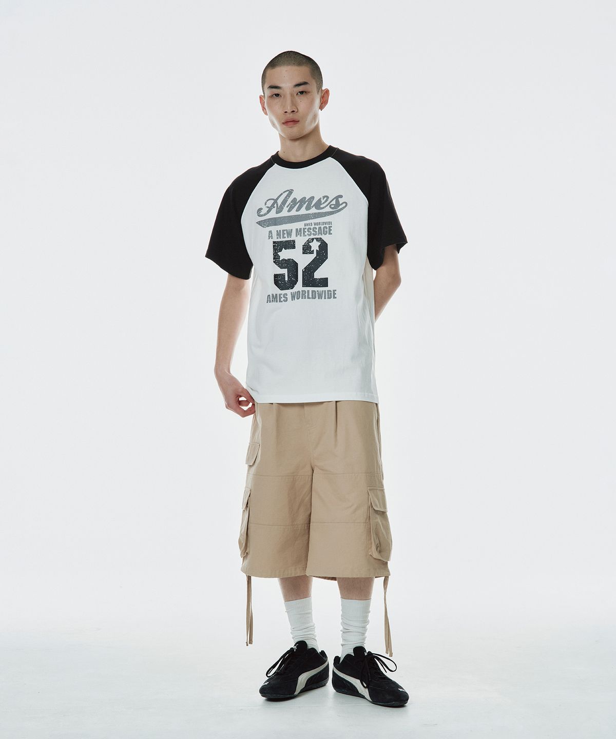 아메스 월드와이드(AMES-WORLDWIDE) 52 LOGO RAGLAN TEE BLACK