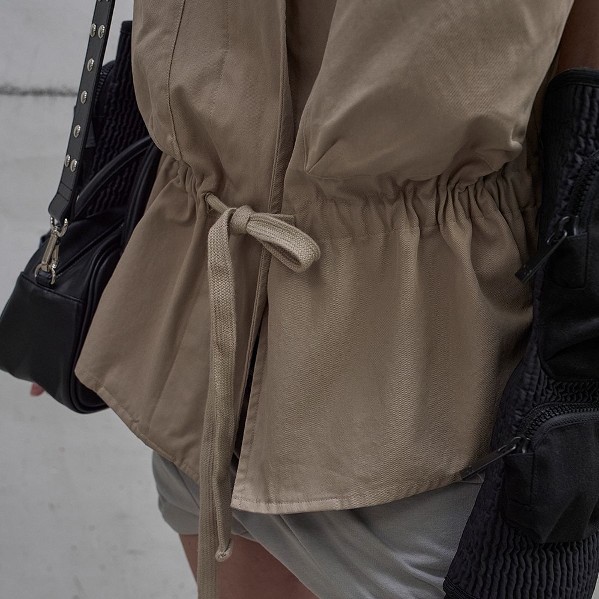 엘씨디씨티엠(LCDC™) OUT POCKET VEST (BEIGE)